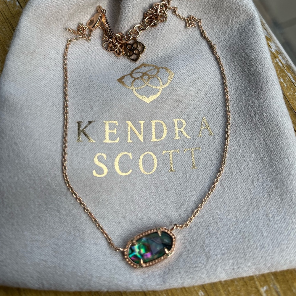 Kendra Scott Elisa rose gold necklace - Picture 3 of 5